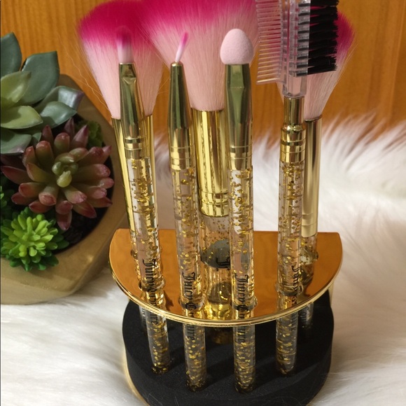 LAST ONE Juicy Couture 7pc brush set+stand+giftbox - Picture 6 of 8